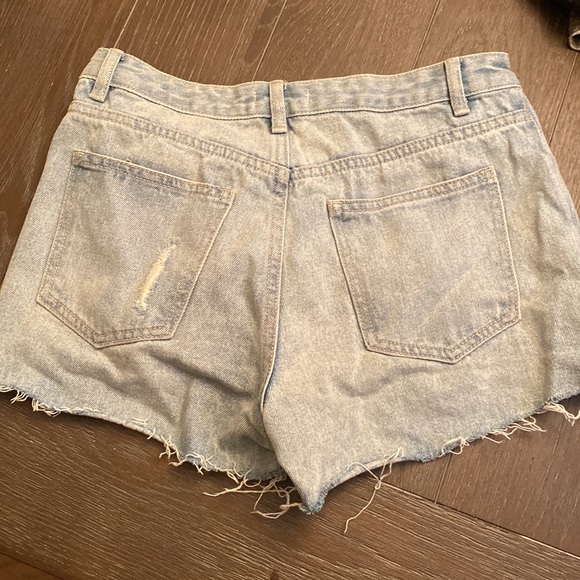 Star print denim shorts size small - Picture 3 of 3